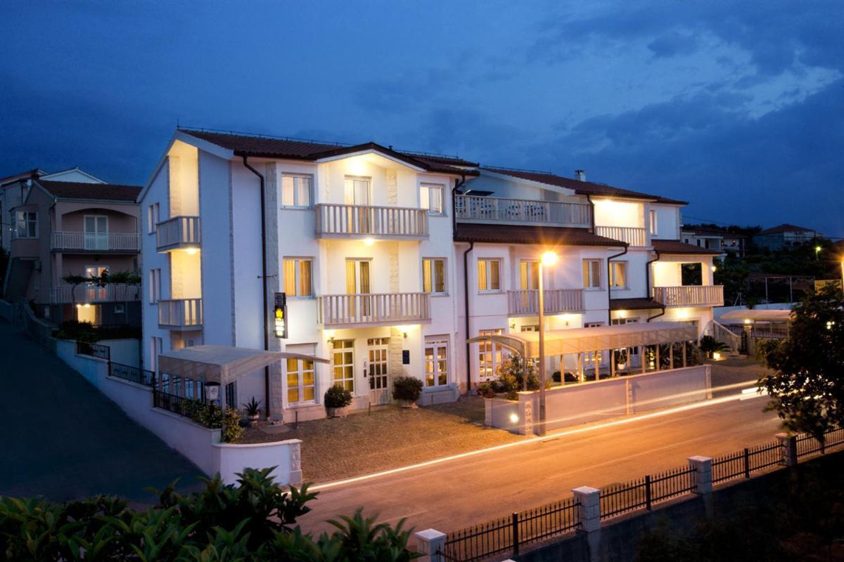 Villa Kruna Grada Trogir Exterior foto